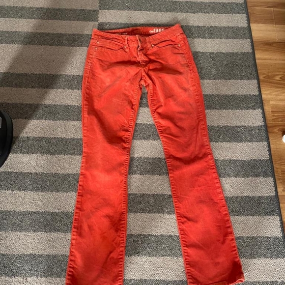 Low Rise Jeans - Picture 4 of 8